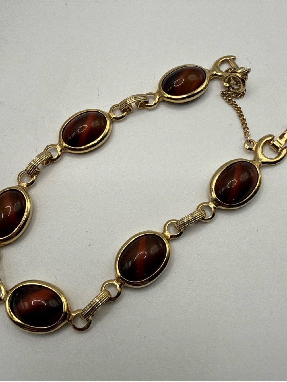 VTG Sarah Coventry Gold Tone Red Brown Tiger’s Eye Bracelet 7.5 inch